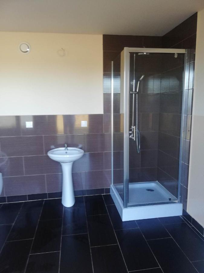 Peace & Quiet Hotel Slawoborze Bagian luar foto